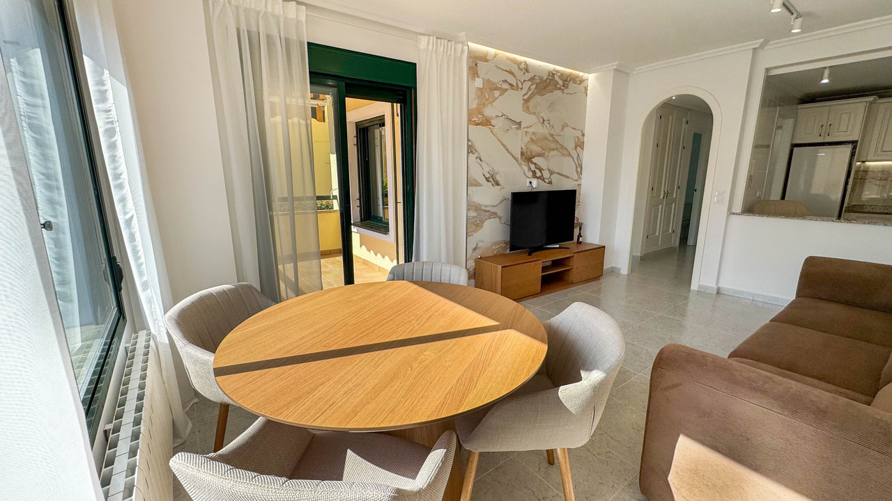 Apartment in Dehesa de Campoamor - Image 3