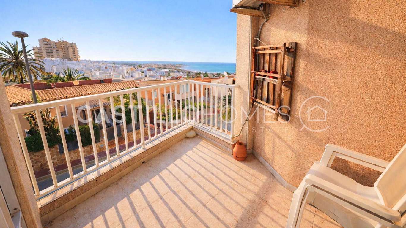 House in Torrevieja - Image 3