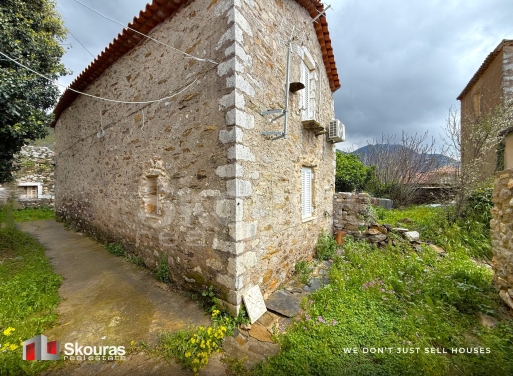 House in Thalamai - Image 3