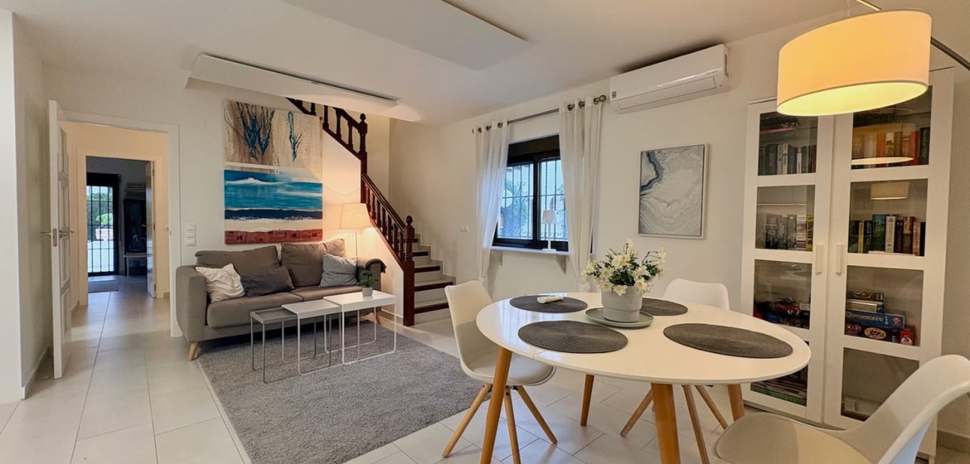 House in Cabo Roig - Image 3