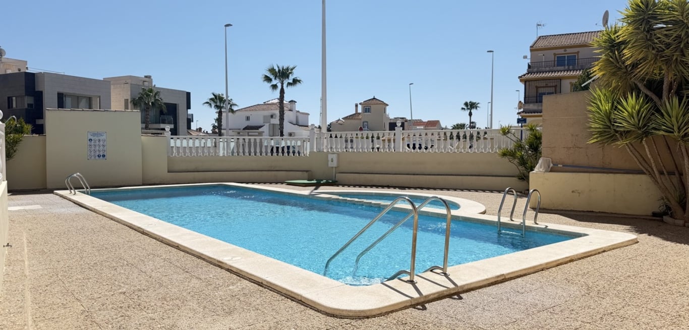 Apartment in La Zenia - Image 3