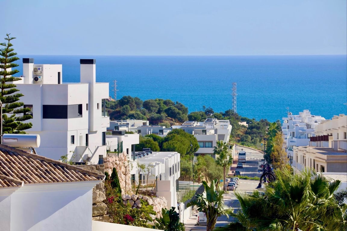 Villa in Calla de Mijas - Image 2