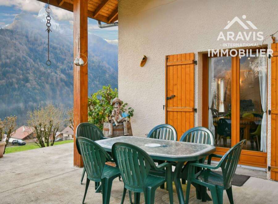 Villa in La Balme-de-Thuy - Image 2