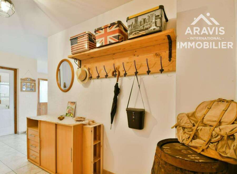 Villa in La Balme-de-Thuy - Image 3