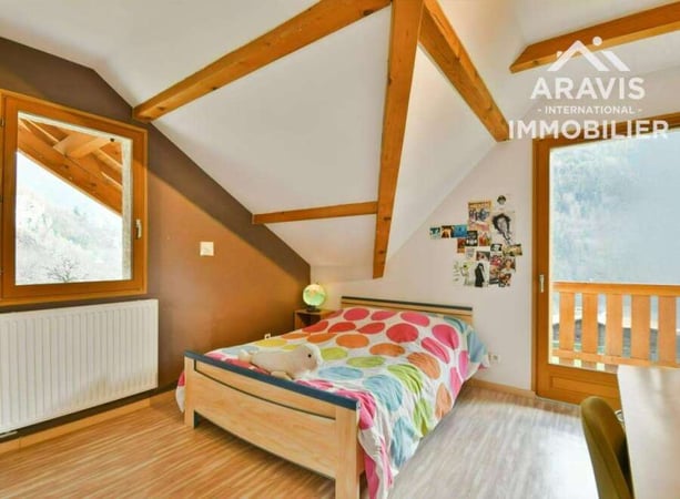 Villa in La Balme-de-Thuy - view 1