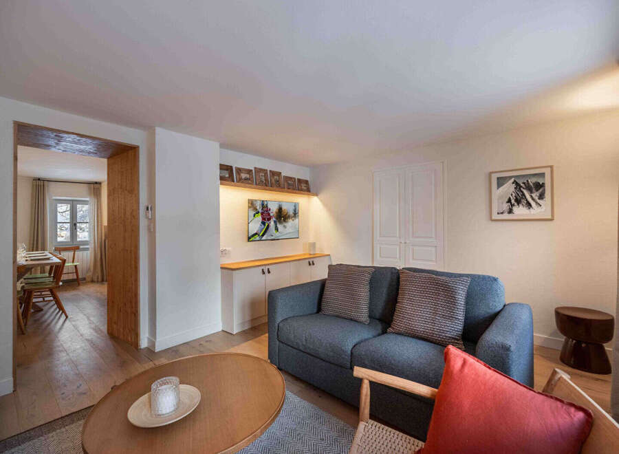 Chalet in Meribel - Image 2