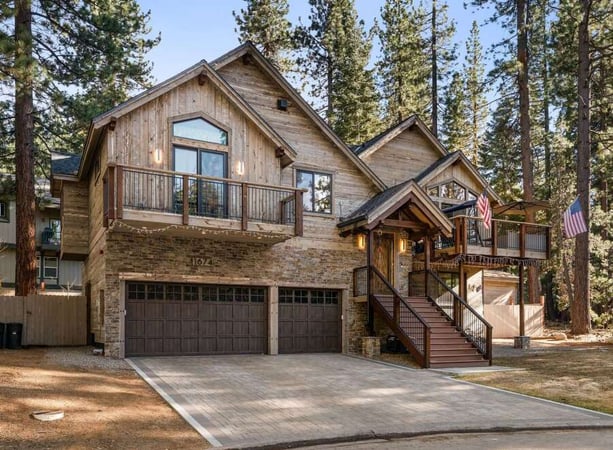 House in South Lake Tahoe - view 1