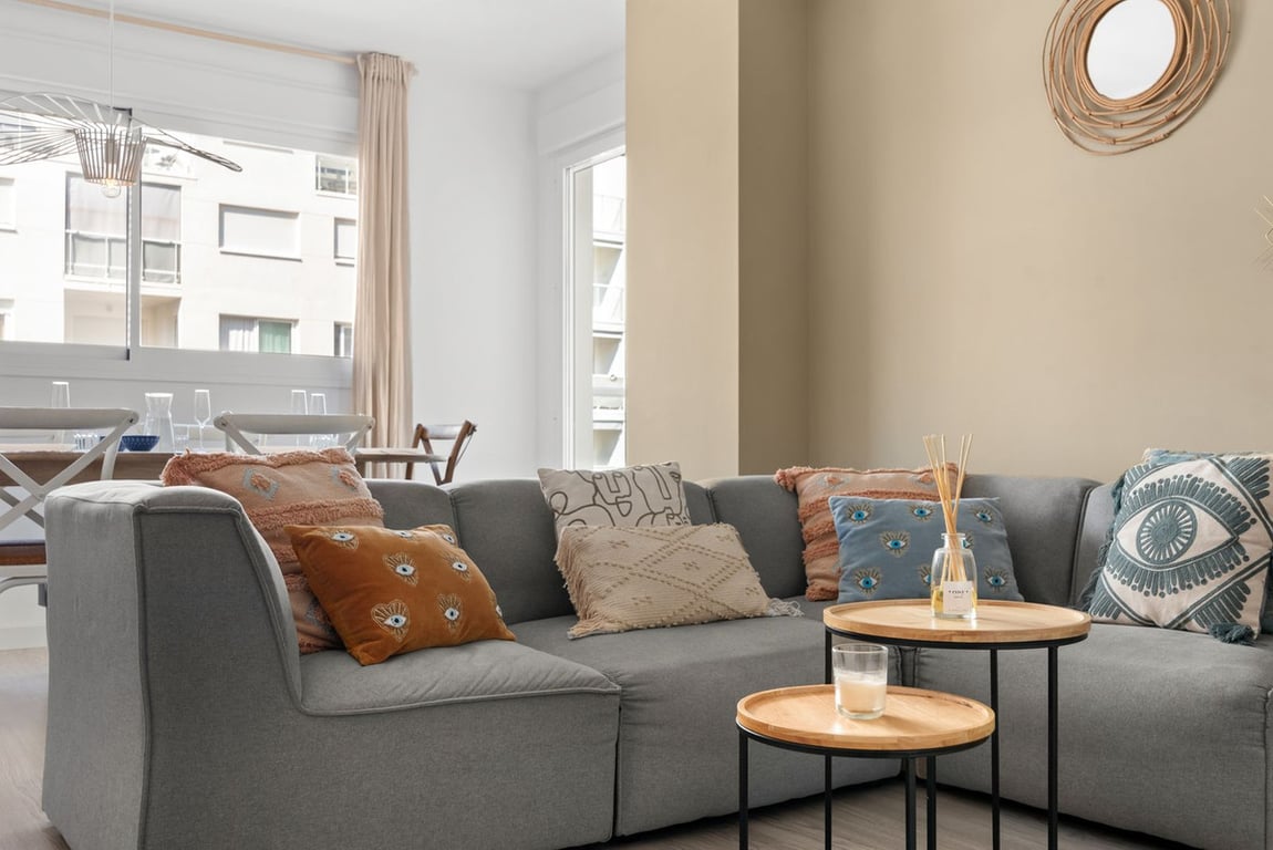 House in Estepona - Image 3