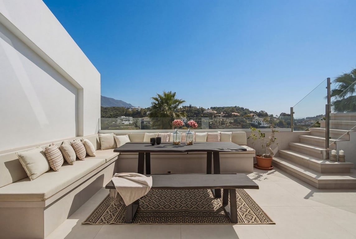 Penthouse in Lomas de la Quinta - Image 3
