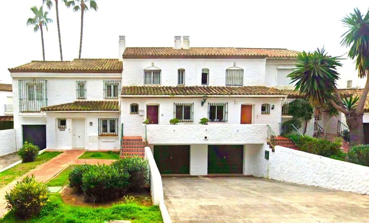 Apartment in El Paraiso - view 1