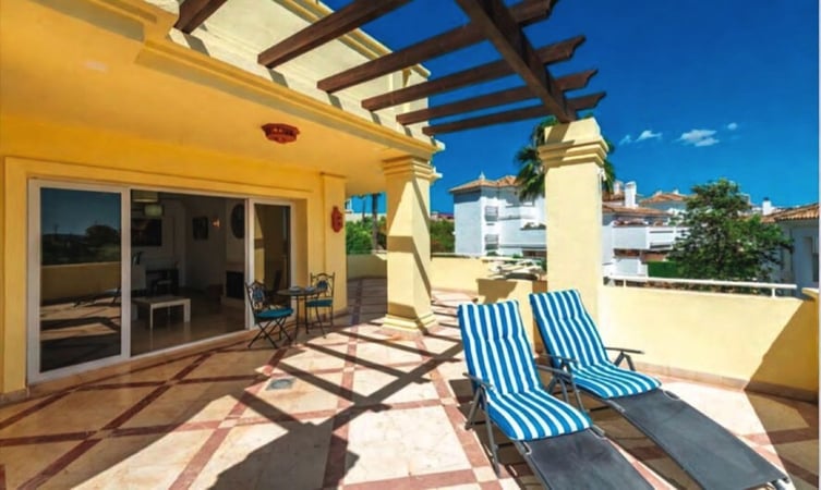 Apartment in Casares - view 1