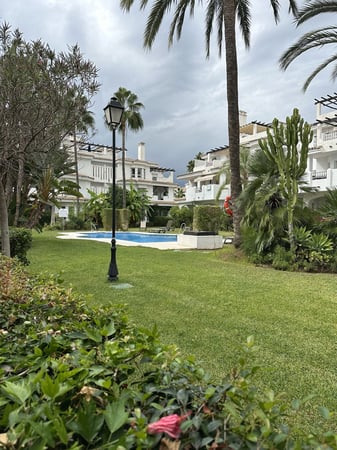 Apartment in Puerto Banus - view 1