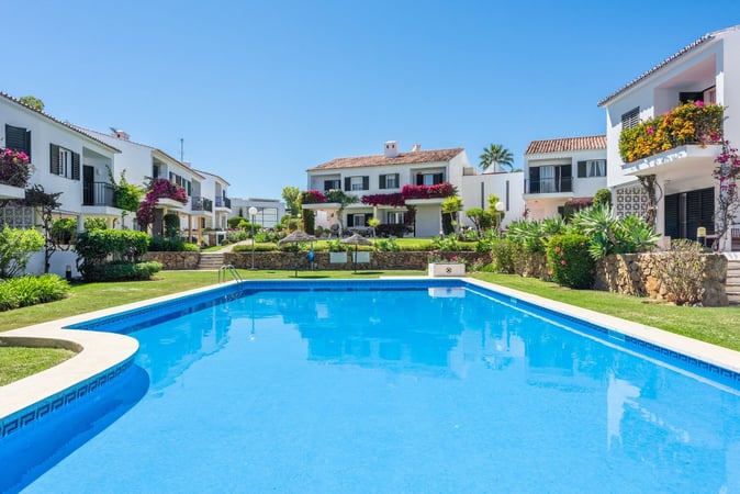 House in La Atalaya - view 1