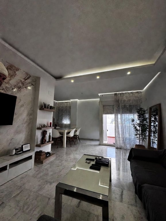 Apartment in Estepona - Image 3