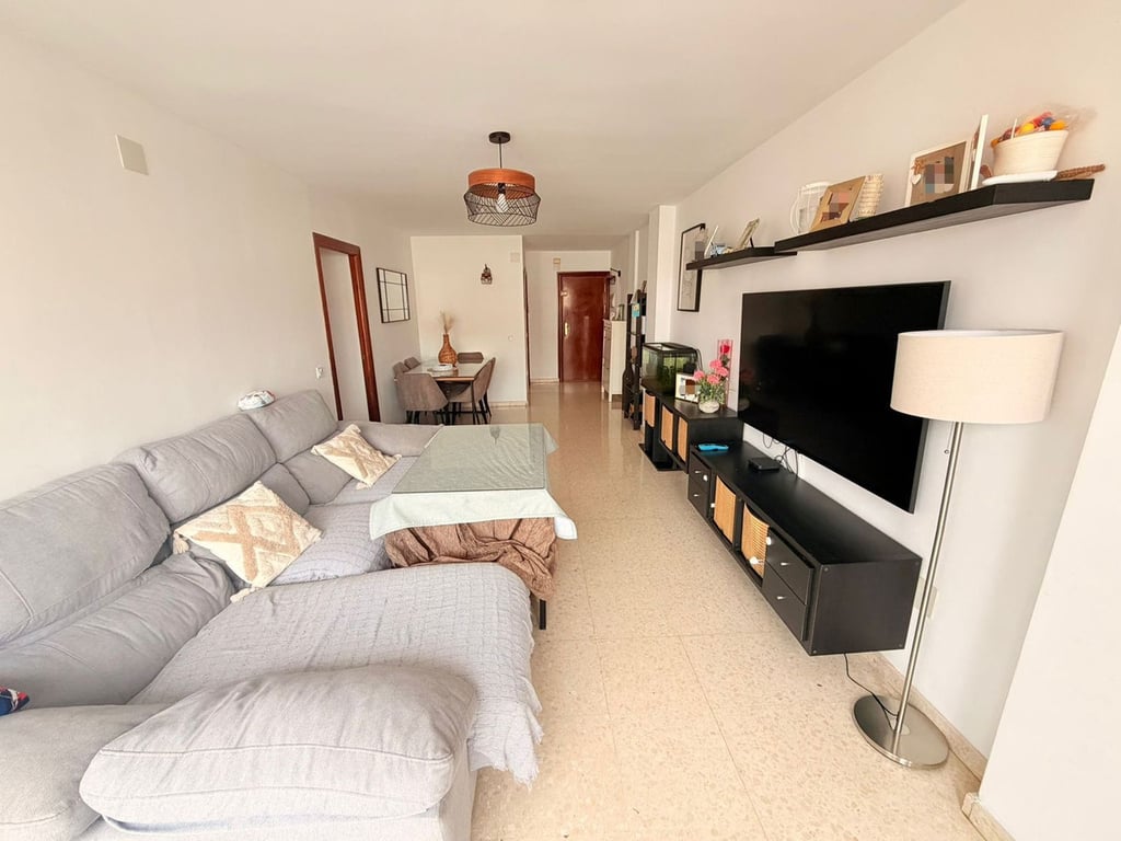 Apartment in Arroyo de la Miel - Image 3