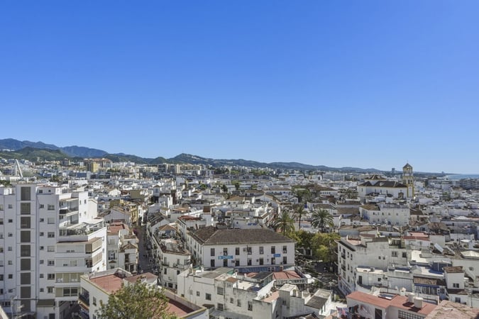 Apartment in Marbella - view 1