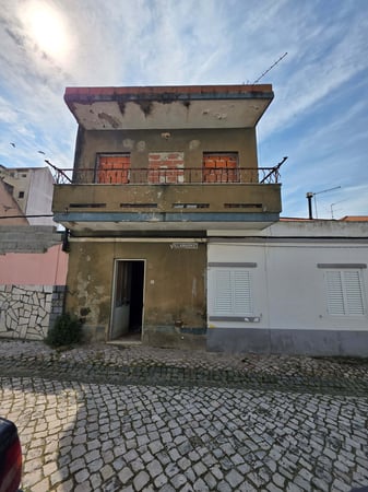 House in Trafaria - view 1