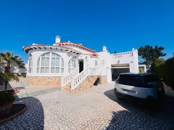 Villa in Ciudad Quesada - view 1