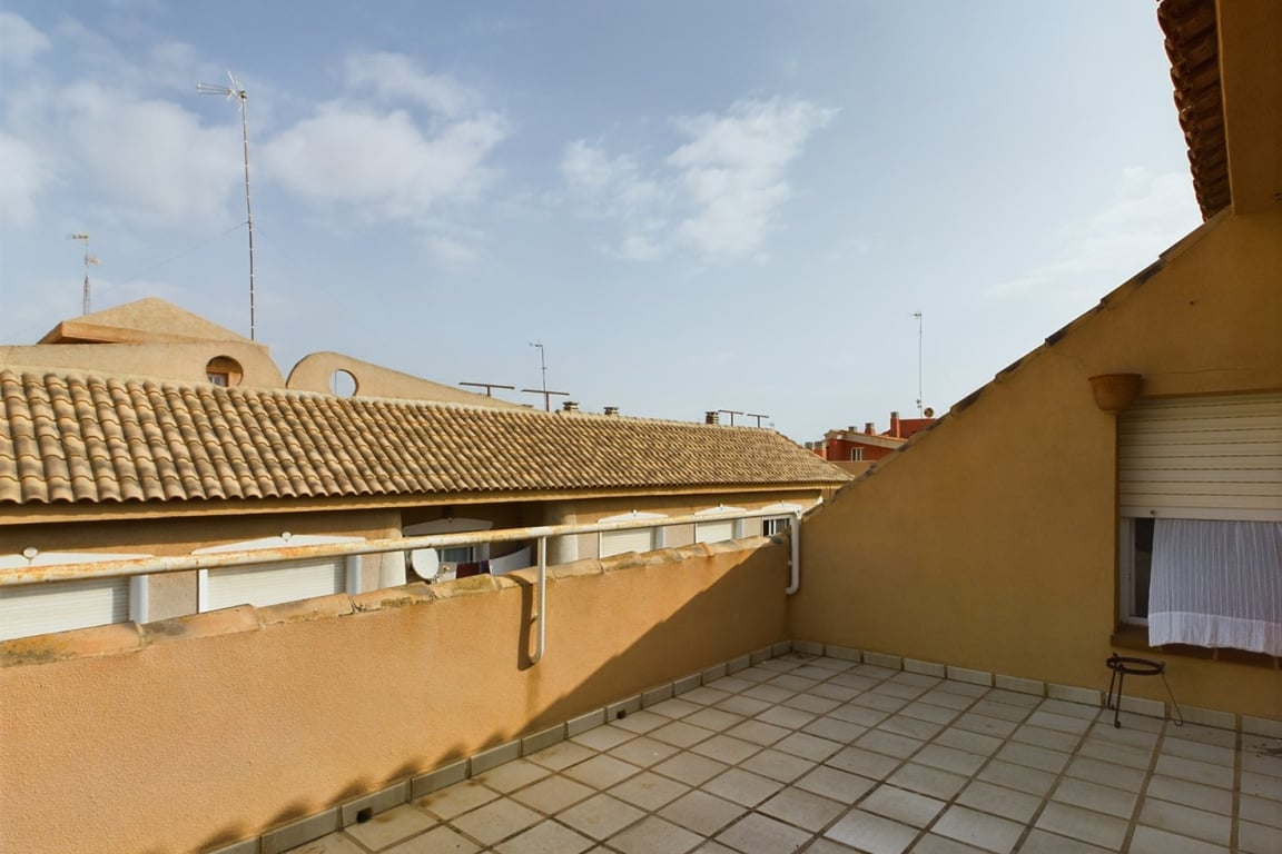 Penthouse in Los Alcazares - Image 2