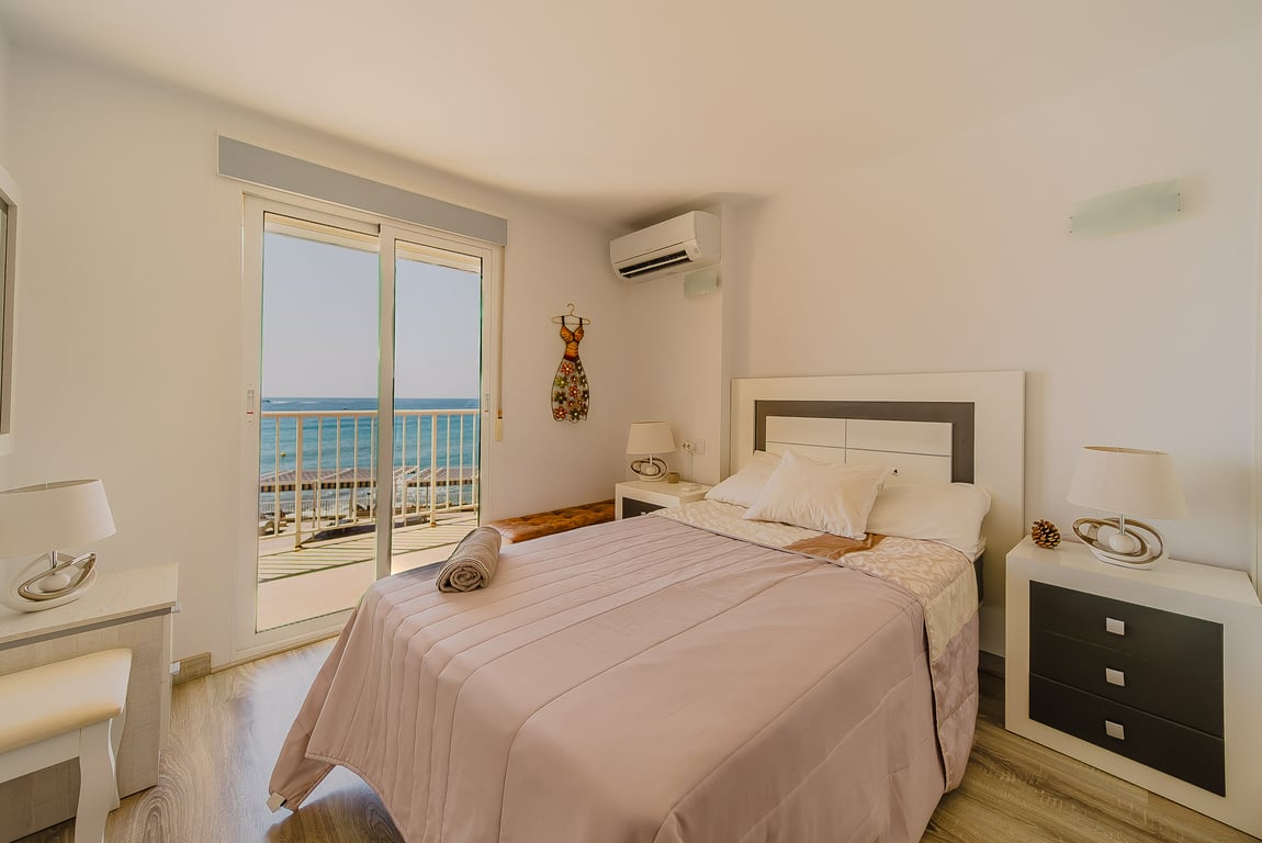 Apartment in Torrevieja - Image 2