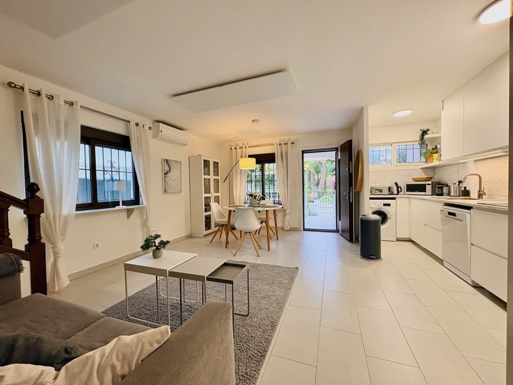 House in Dehesa de Campoamor - Image 2