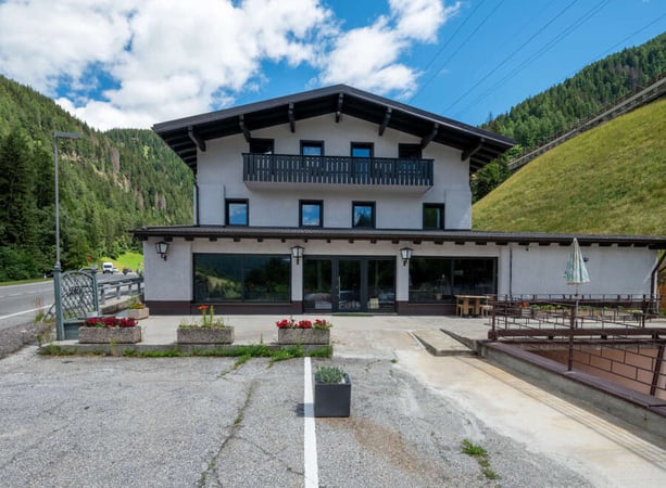 Villa in Brennero/Brenner - view 1