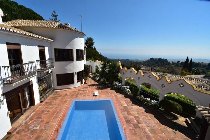House in Mijas Costa - view 1