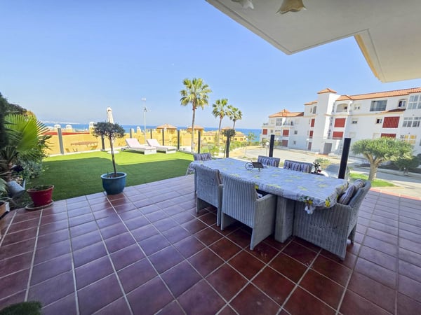 Apartment in La Duquesa - view 1