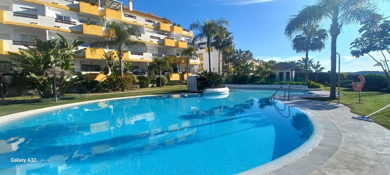 Apartment in Sitio de Calahonda - view 1