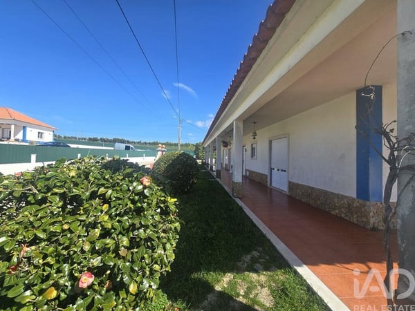 House in Mafra - view 1