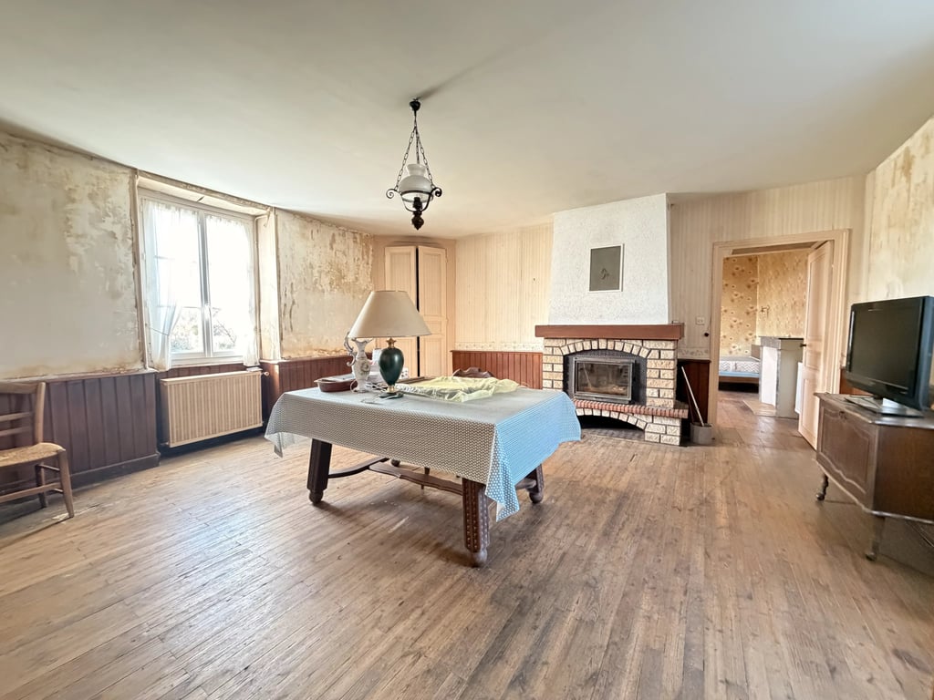 House in Courcome - Image 3