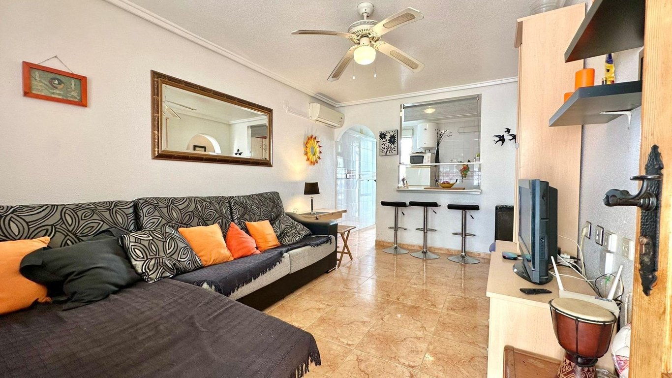 House in Torrevieja - Image 4