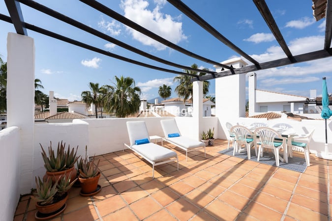 Penthouse in Nueva Andalucia - view 1