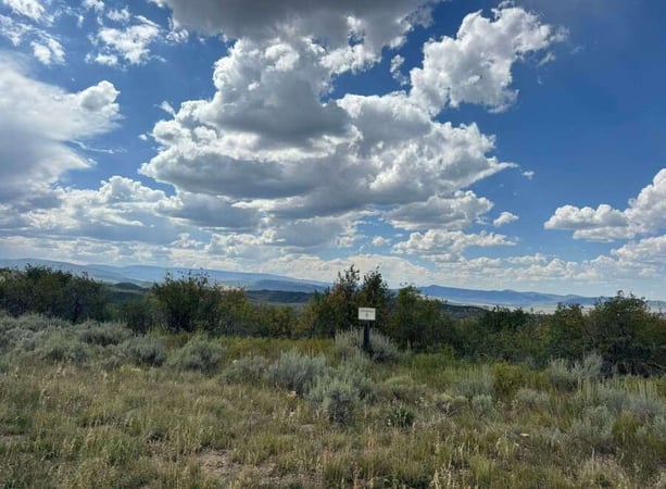 House in Oak Creek - view 1