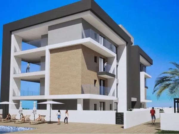 House in Los Alcazares - view 1