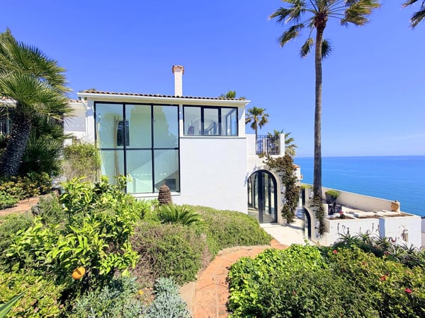 Villa in Manilva - view 1