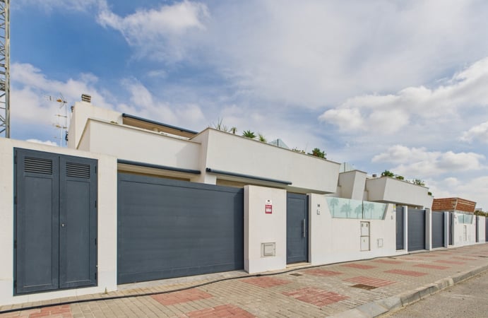 Villa in Torre-Pacheco - view 1