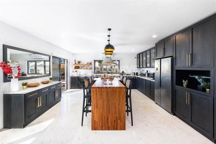 Villa in Almancil - Image 3