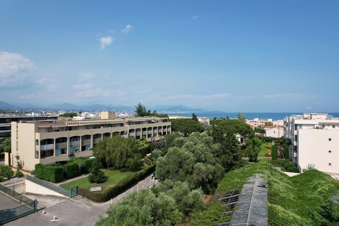 Apartment in Antibes