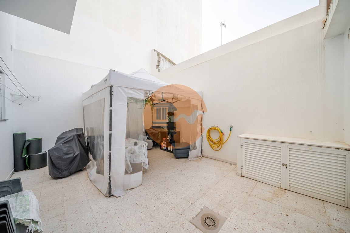 Apartment in Vila Real de Santo Antonio - Image 3