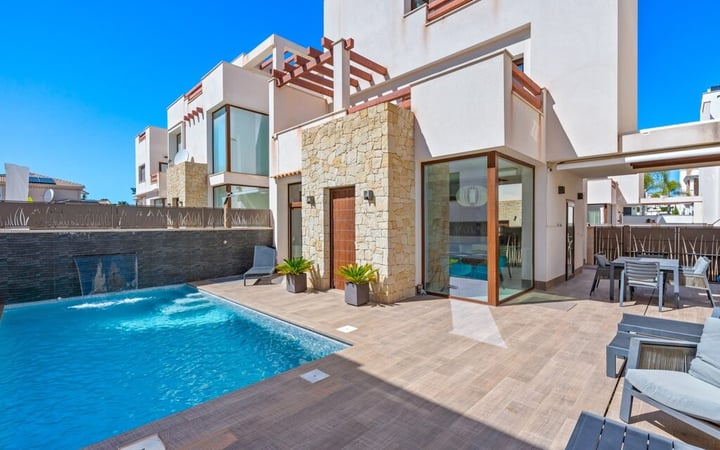 House in Rojales - view 1