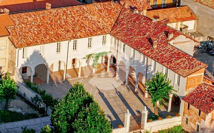 Villa in Ozzero - view 1