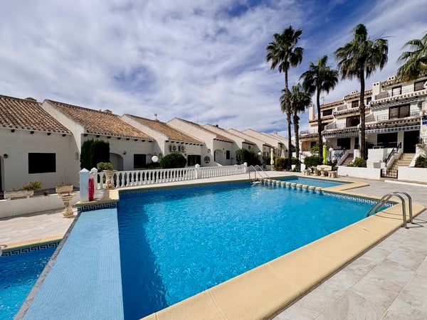 Villa in Cabo Roig - view 1