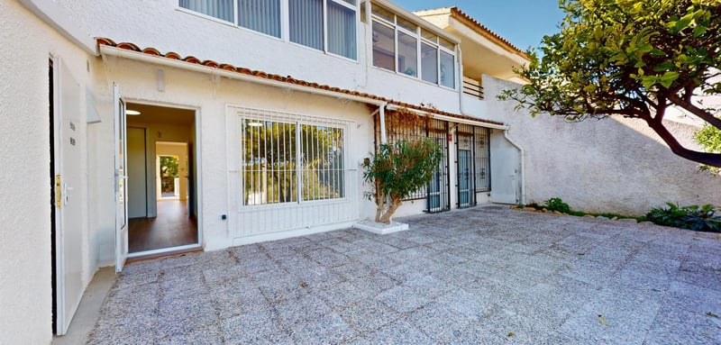 House in Villamartin - view 1