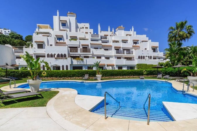 Apartment in Estepona - view 1