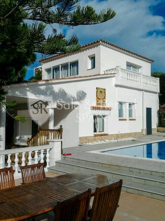 House in Lloret de Mar - view 1