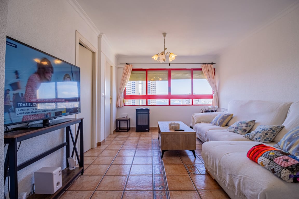 Apartment in Benidorm - Image 2