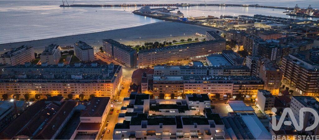Apartment in Matosinhos - Image 2
