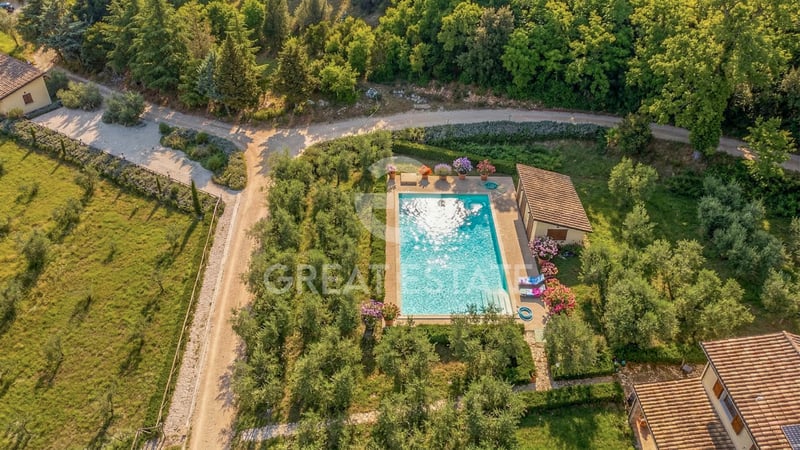 House in Fratte - view 1