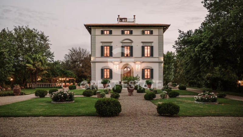 House in Cavriglia - view 1
